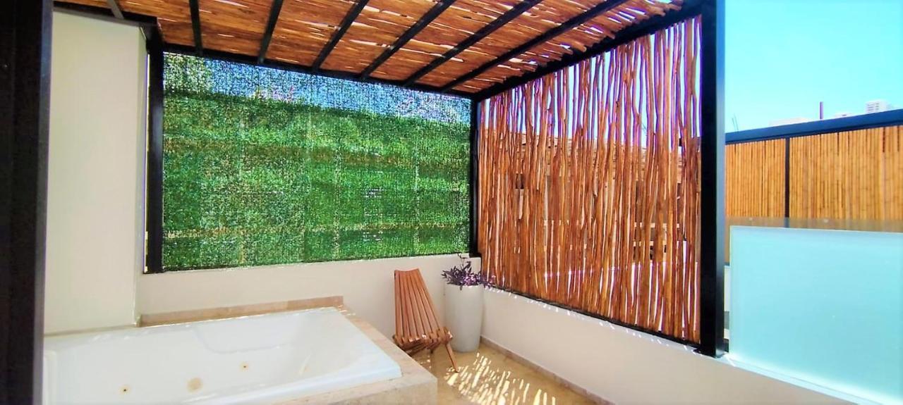 Luxurious And New 2 Bedroom With Private Jacuzzi *